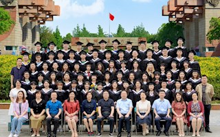 2021届医学与生命科学学院毕业照